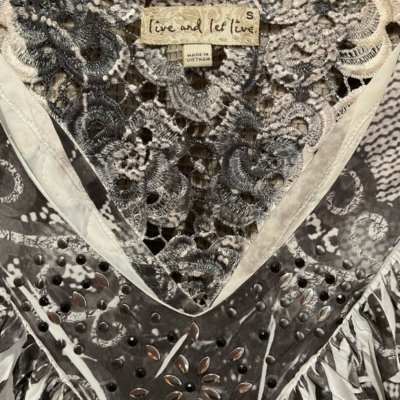 Beaded Detail Printed Tunic, Size Small - Picture 2 of 5